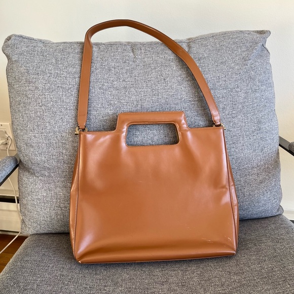Vintage Camel Brown Salvatore Ferragamo Handbag - Picture 2 of 13